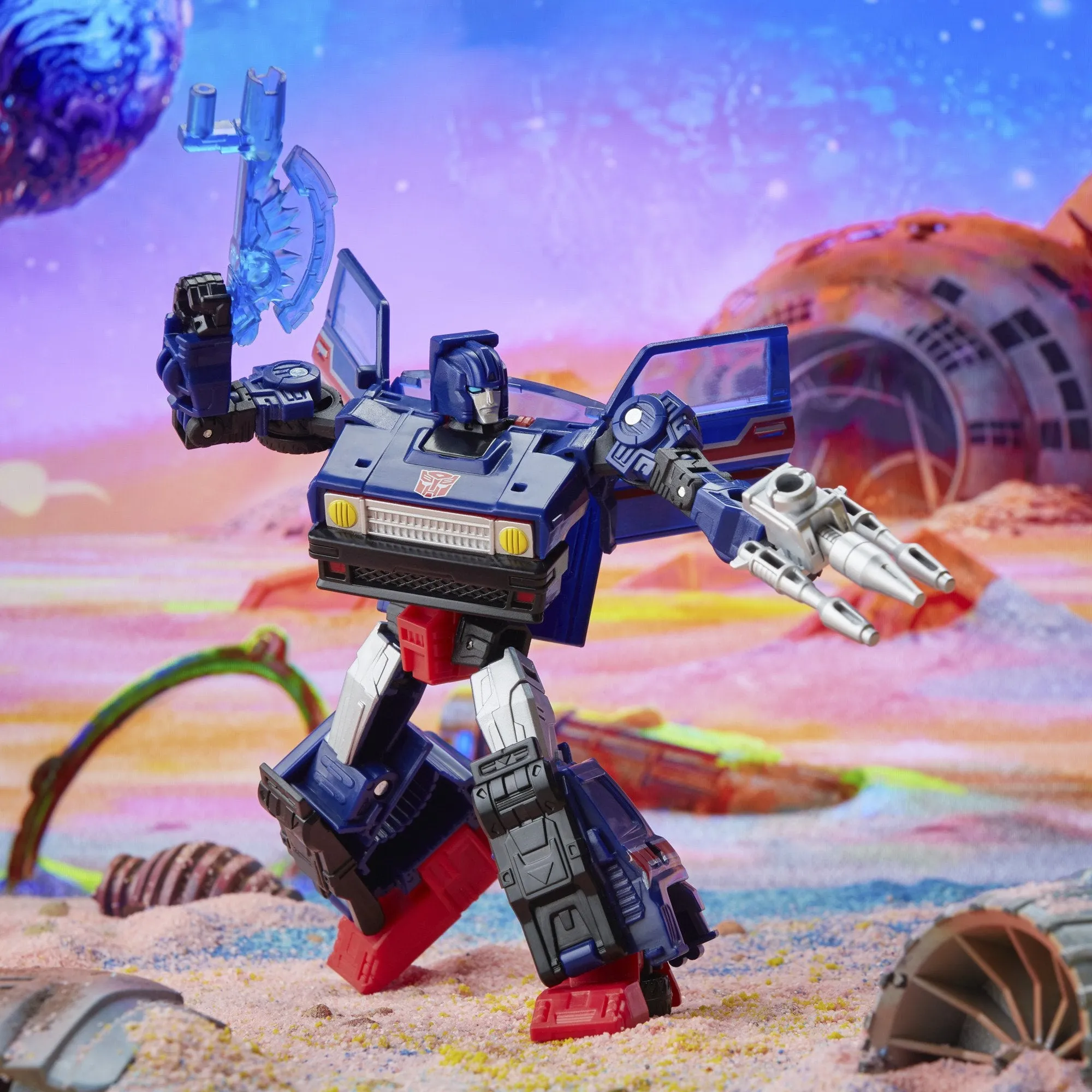 Transformers - Legacy - Deluxe Class Autobot Skids Action Figure (F3008)