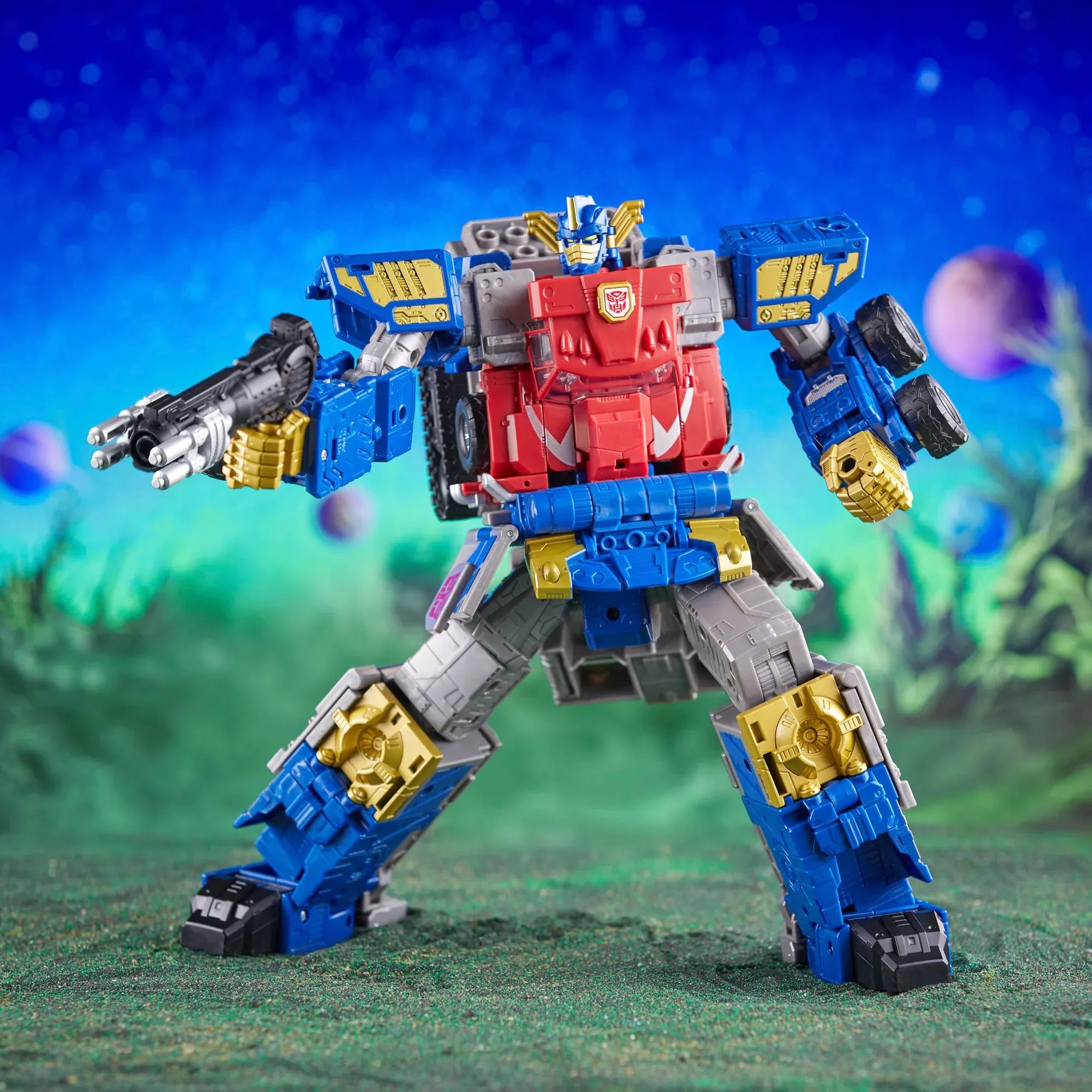 Transformers Legacy Evolution - Commander Class Armada Universe Optimus Prime Action Figure (F6160)