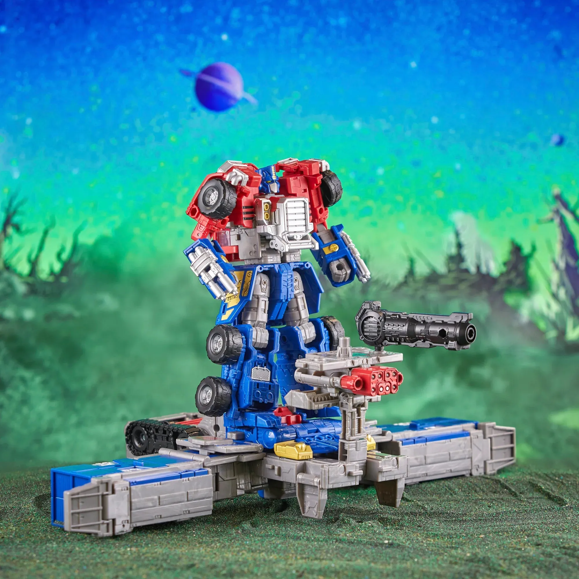 Transformers Legacy Evolution - Commander Class Armada Universe Optimus Prime Action Figure (F6160)