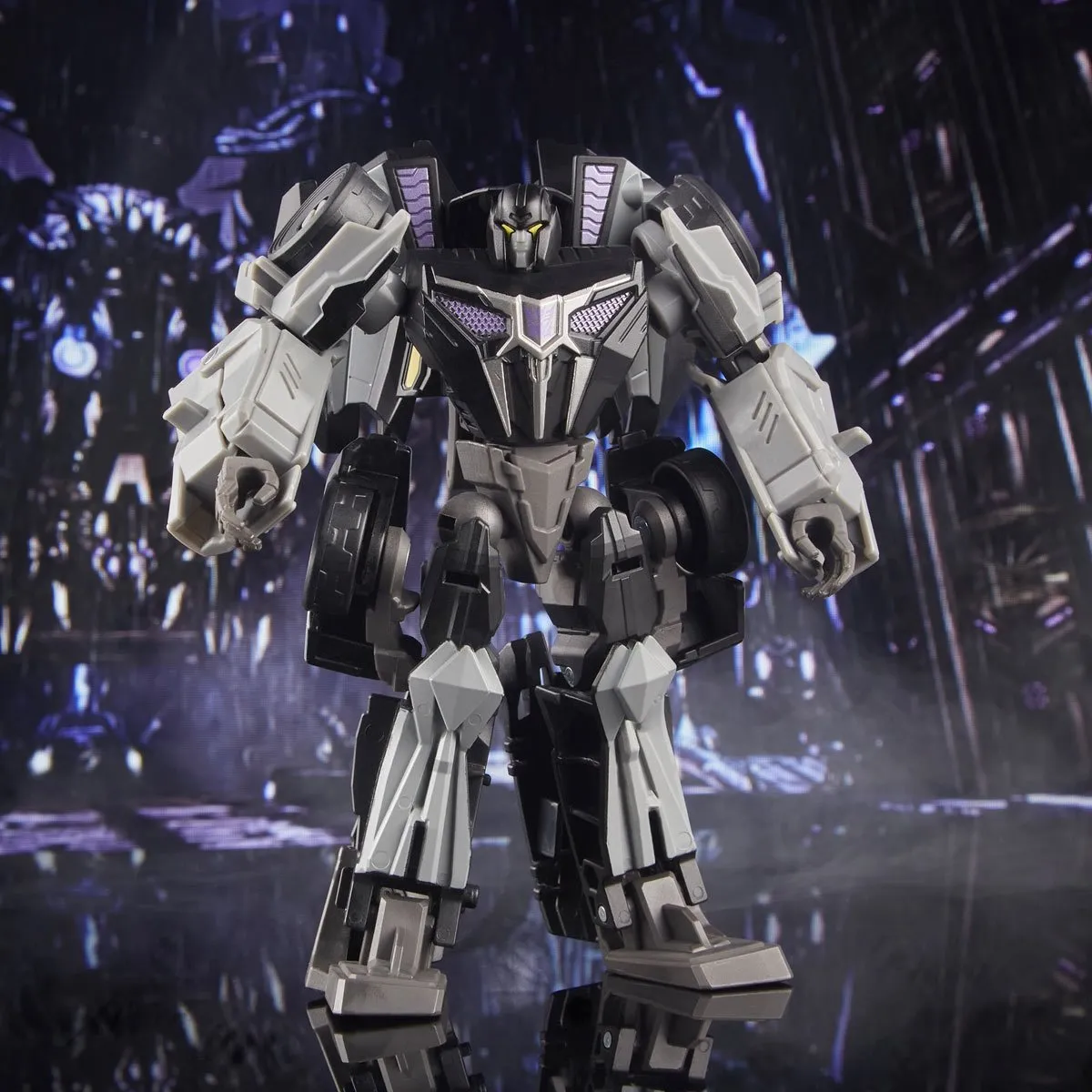 Transformers Studio Series Gamer Edition #02 Deluxe Barricade (War for Cybertron) Action Figure F7234