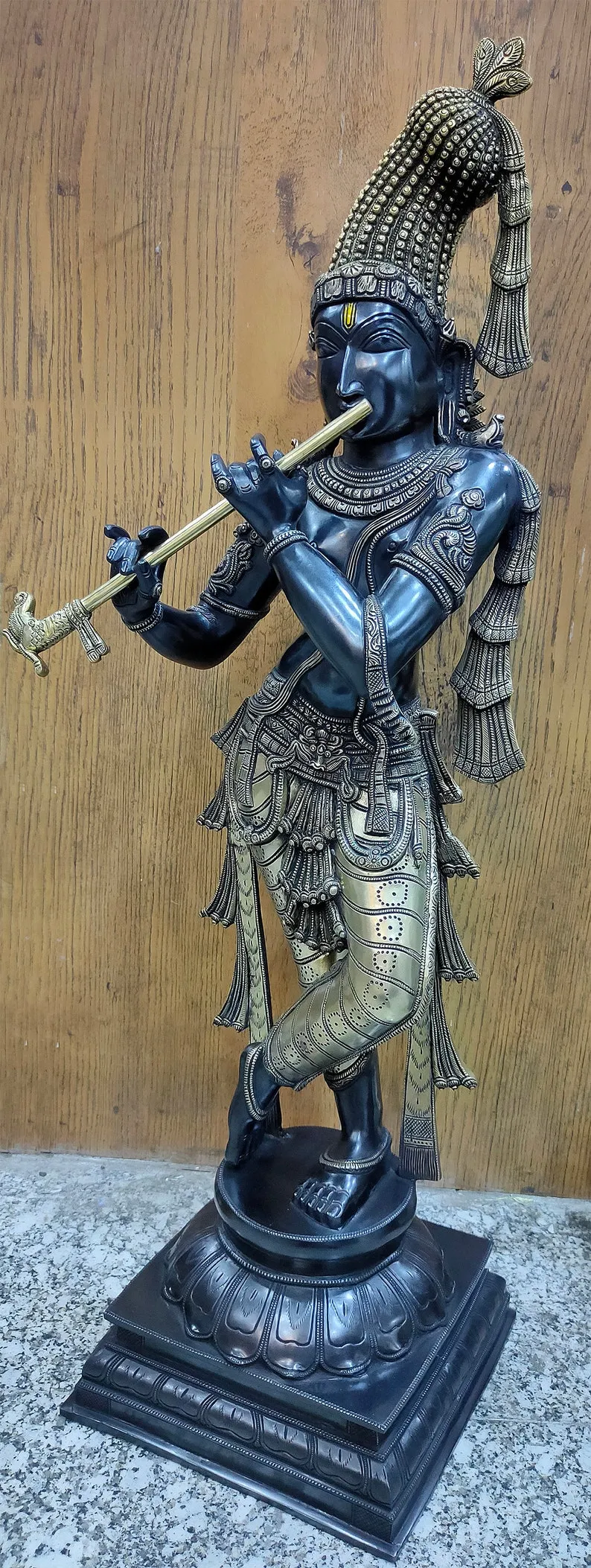 White Whale Brass Standing Lord Krishna Idol Bhagwan Large Statue Antique Murti for Home Decor Pooja Room - 35 Inch